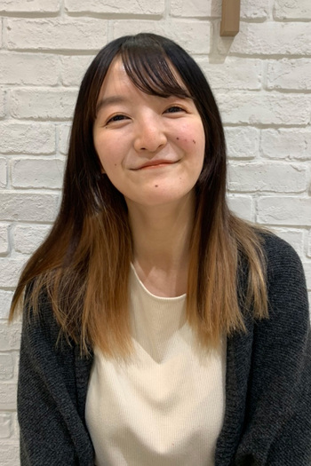 小野 花笑